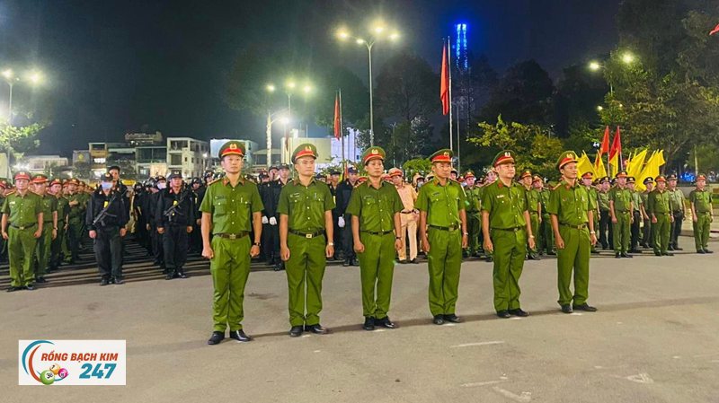 Mơ thấy công an - Các biến thể khi mơ thấy công an và cách hiểu thường gặp Mơ thấy công an - Các biến thể khi mơ thấy công an và cách hiểu thường gặp